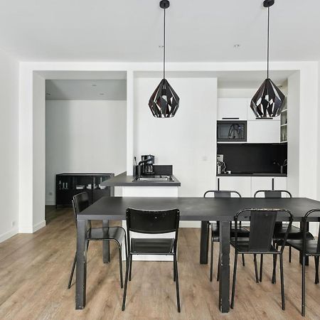 Elegant Appartement Dans Le Quartier Concorde A Parijs Buitenkant foto