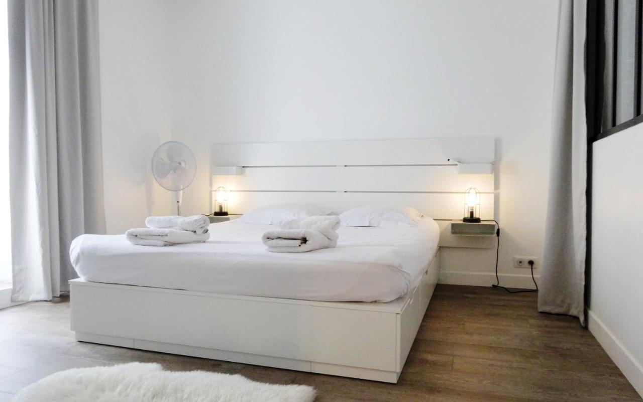Elegant Appartement Dans Le Quartier Concorde A Parijs Buitenkant foto